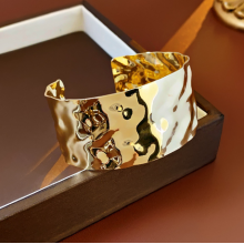 Браслет жіночий Fashion Jewelry широкий металевий карбування об'ємний золотистий (SVS) Браслет жіночий Fashion Jewelry широкий металевий карбування об'ємний золотистий (SVS)