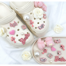 Джибітси на крокси crocs Jibbitz y2k набір біжутерних прикрас на взуття Барбі Barbie квіти хрести 13 шт рожевий (SVS) Джибітси на крокси crocs Jibbitz y2k набір біжутерних прикрас на взуття Барбі Barbie квіти хрести 13 шт рожевий (SVS)